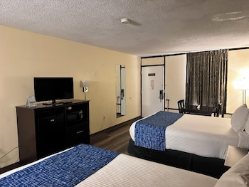 Room, 2 Queen Beds, Non Smoking