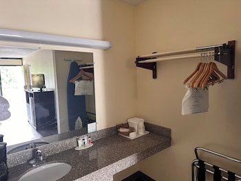 Room, 2 Queen Beds, Non Smoking
