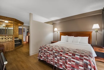 Suite, 1 King Bed, Non Smoking, Jetted Tub