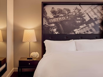 Luxury Room,  King Bed, High Floor