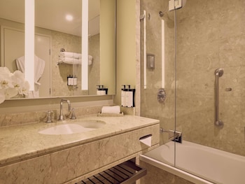 Superior Room, 1 King Bed