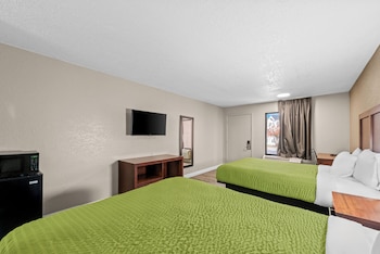 Standard Room, 2 Queen Beds, Non Smoking