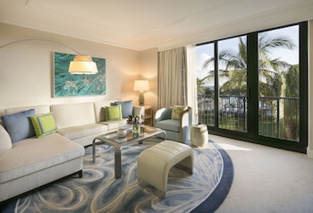 Premium Suite, Partial Ocean View