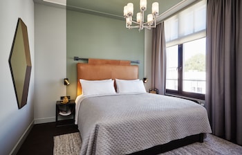 Cosy with canal view