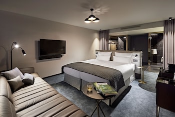 Premium Room, 1 King Bed