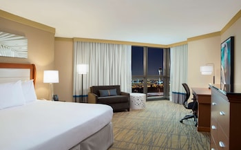 Deluxe Room, 1 King Bed, Non Smoking