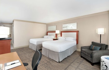Junior Suite, Multiple Beds