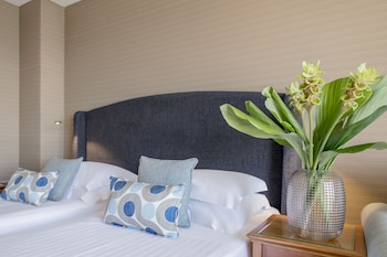 Classic Double Room (with Sofabed)