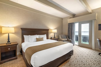 Room, Multiple Beds, Non Smoking (Upgrade)