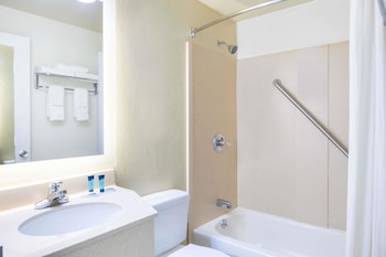 Room, 2 Double Beds, Non Smoking (First Floor)
