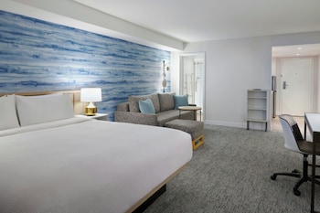 Studio, 1 King Bed with Sofa bed, City View