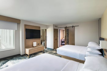 Accessible Queen Suite with Sofa Bed
