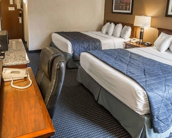 Standard Room, 2 Queen Beds, Non Smoking