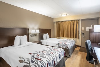 Standard Room, 2 Double Beds, Accessible (Smoke Free)
