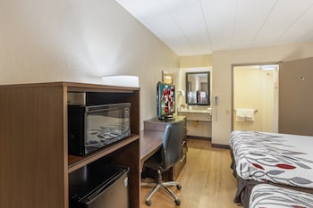Standard Room, 2 Double Beds, Accessible (Smoke Free)