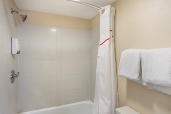 Deluxe Room, 1 King Bed (Smoke Free)