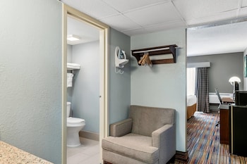 Deluxe Room, 2 Queen Beds, Non Smoking