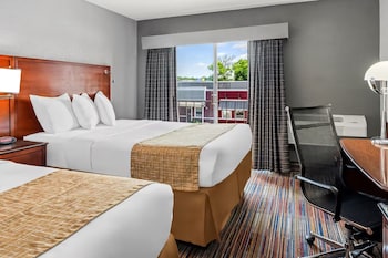 Deluxe Room, 2 Queen Beds, Non Smoking