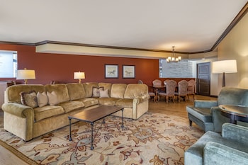 Executive Suite, 1 Queen Bed, Balcony