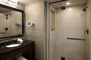 Traditional Room, 1 King Bed