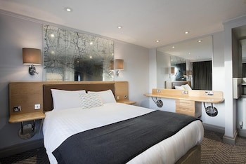 Classic Double Room, 1 Double Bed (Harbour Facing)