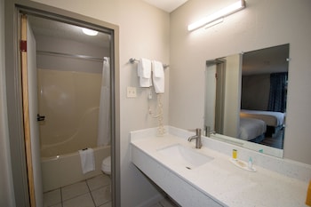 Room, 2 Queen Beds, Mobility Accessible, Non Smoking (Bathtub W/grab Bars)