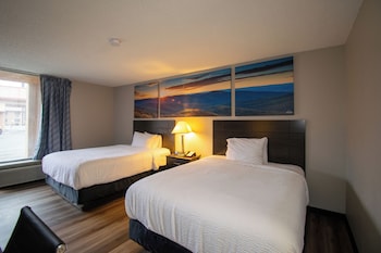 Room, 2 Queen Beds, Mobility Accessible, Non Smoking (Bathtub W/grab Bars)