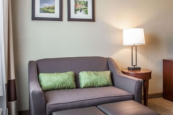Suite, 2 Queen Beds, Non Smoking