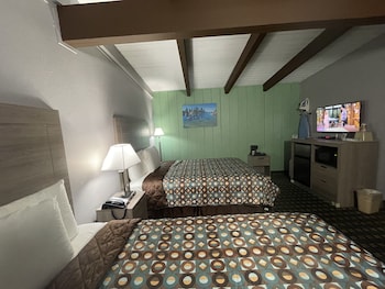Standard Room, 2 Queen Beds, Accessible