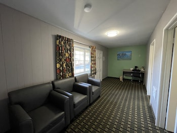 Room, 2 Bedrooms, Non Smoking (1 Queen Bed per Room)