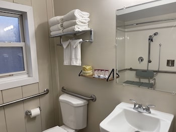 Standard Room, 2 Queen Beds, Accessible