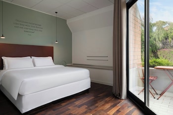 Classic Room, 1 Queen Bed