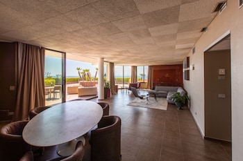 Presidential Suite, 1 King Bed, Sea View