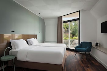 Superior Room, 2 Twin Beds, Balcony
