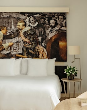 Deluxe Room, Connecting Rooms