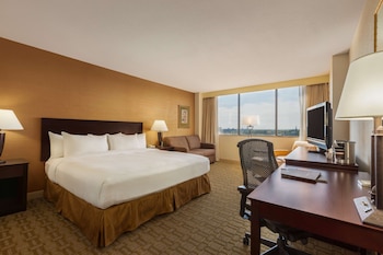 Standard Room, 1 King Bed