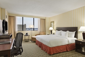 Standard Room, 1 King Bed