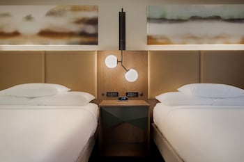 Suite, 2 Queen Beds, Non Smoking