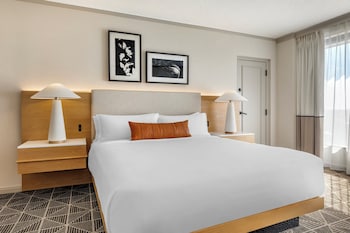 Suite, 1 King Bed (Las Colinas Suite)