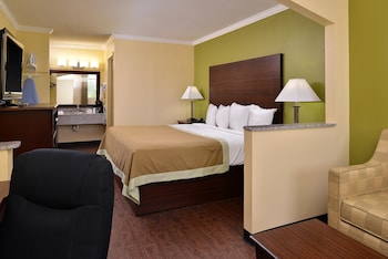 Standard Room, 1 King Bed, Smoking