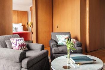 Prestige Suite