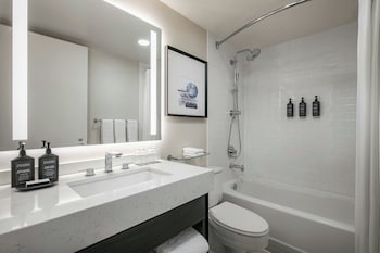 Room, 2 Double Beds (Hearing Accessible)