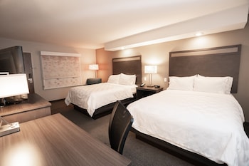 Standard Room, 2 Queen Beds (Lobby Area)