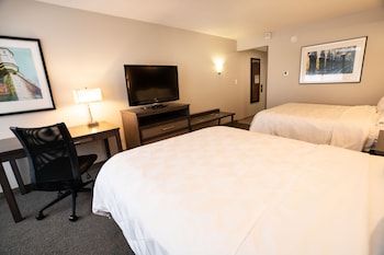 Standard Room, 2 Queen Beds (South Wing)