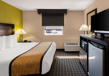 Standard Room, 1 Queen Bed, Accessible, Non Smoking