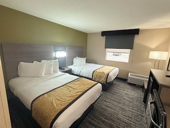 Standard Room, 2 Double Beds, Non Smoking, Refrigerator & Microwave
