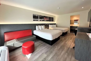 Room, 2 Queen Beds, Non Smoking