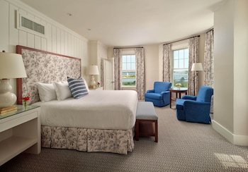 Historic 1 Bedroom Suite Ocean View