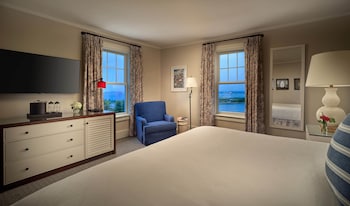 Historic Building Ocean View King