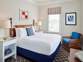 Captain's Cottage 2 Bedroom Suite